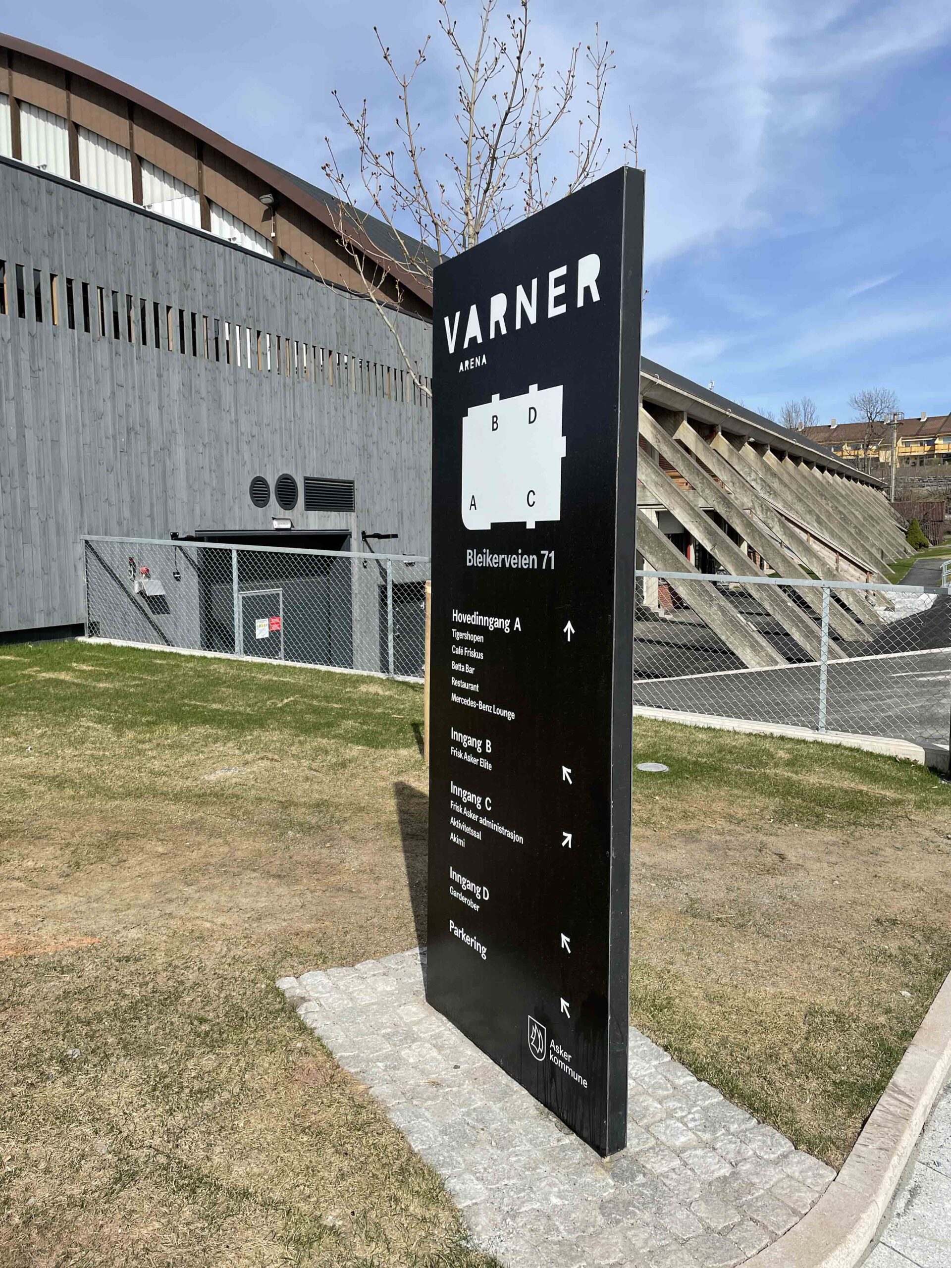 Varner Arena – Ishall (2022)